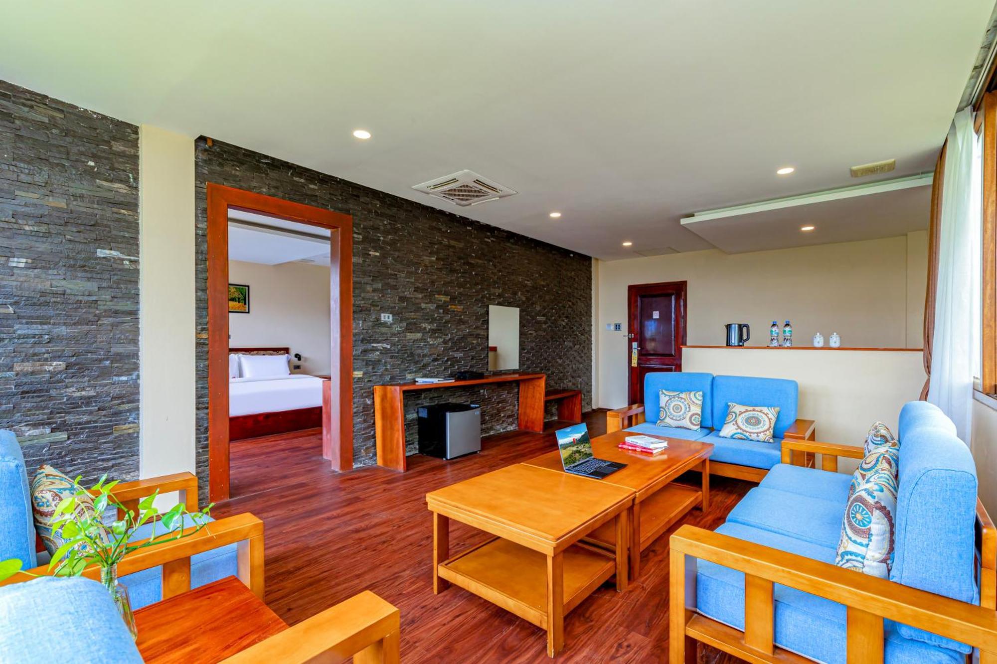 Lisha GrandHotel VangVieng Vang Vieng Exterior foto